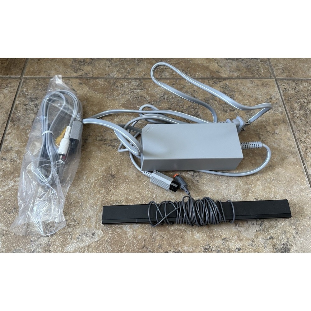 Nintendo Wii accessories RVL-014 Sen Bar, RVL-009 AV Cables,RVL-022 AC Adapter